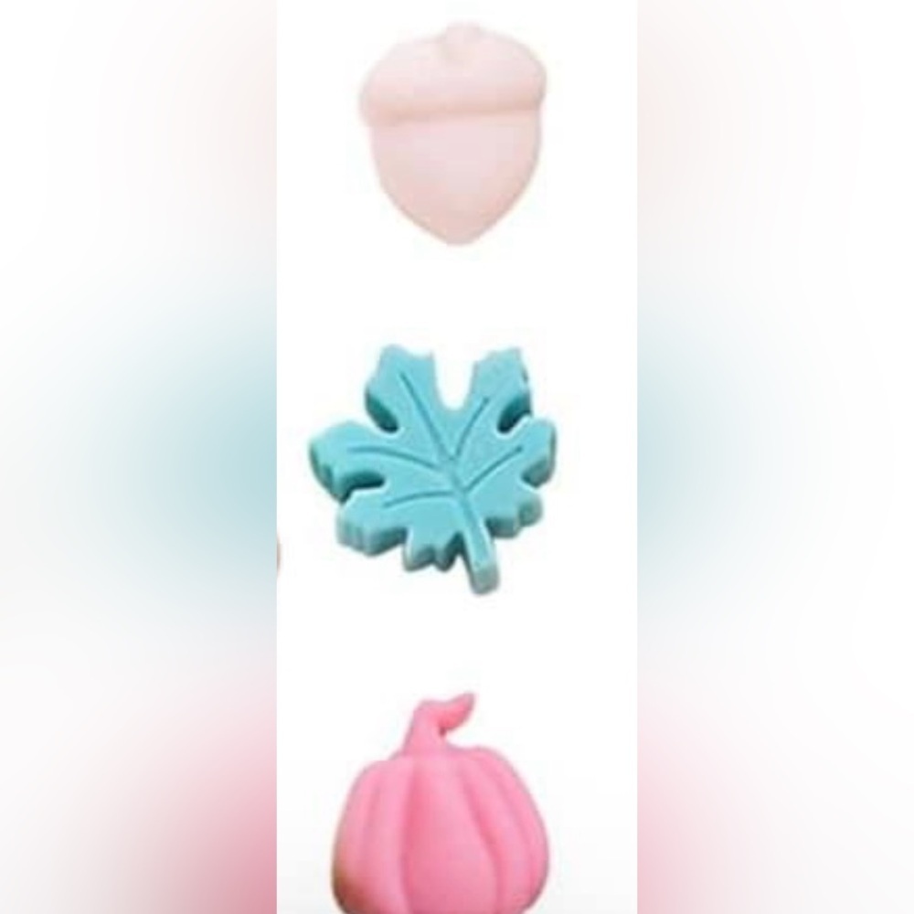 12 pieces of wax melts